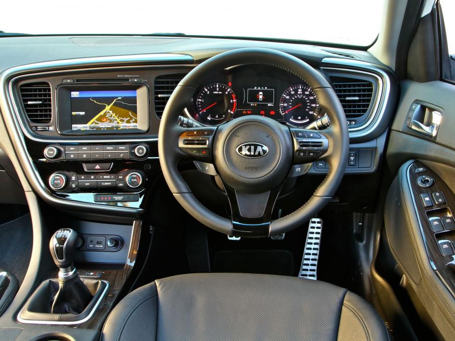  Kia Optima EcoDynamics 2014 года  (UK) (фото 11 из 22)